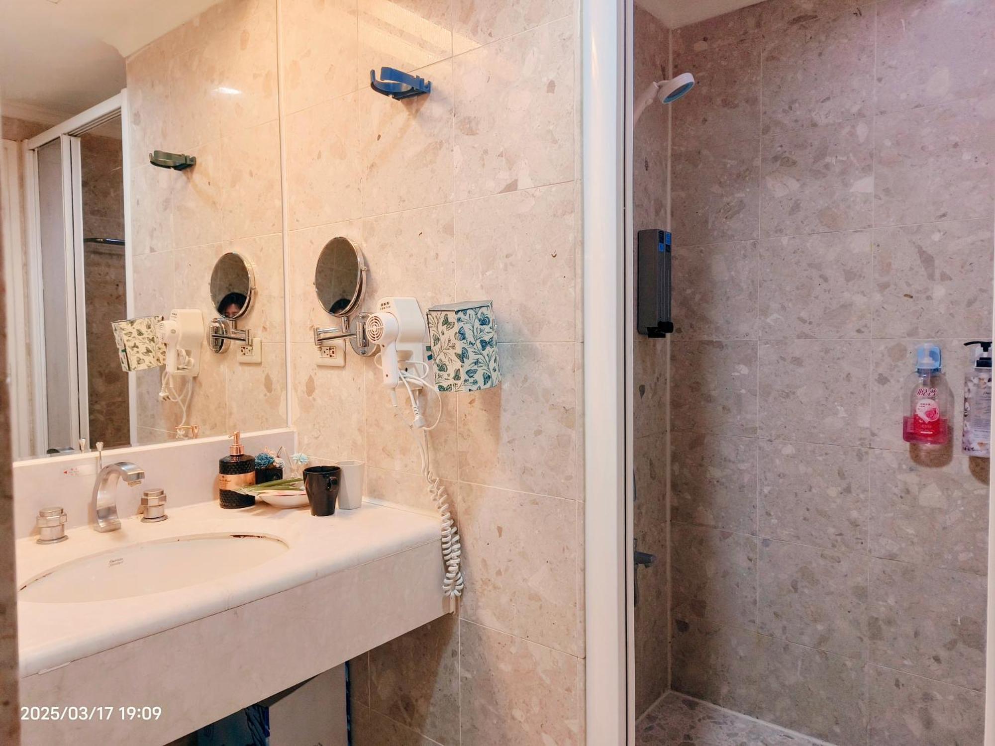 Niwill Homestay 台中市 エクステリア 写真